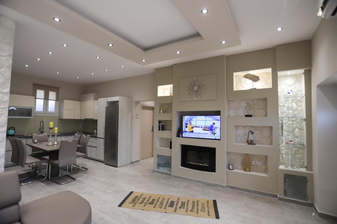 Agnítsini Olive Grove Deluxe Apartment מראה חיצוני תמונה