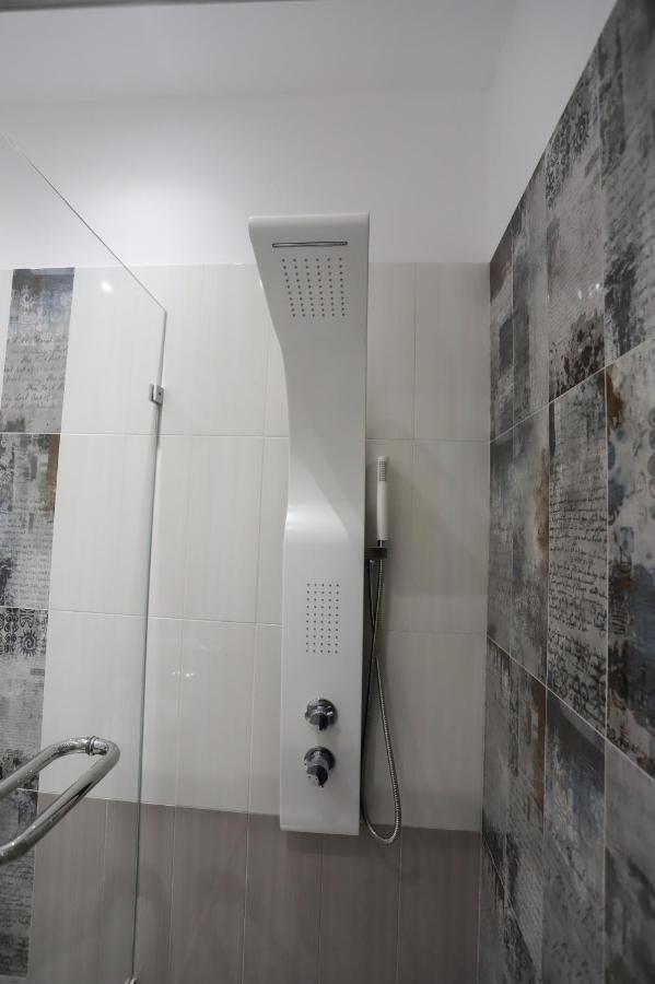 Agnítsini Olive Grove Deluxe Apartment מראה חיצוני תמונה