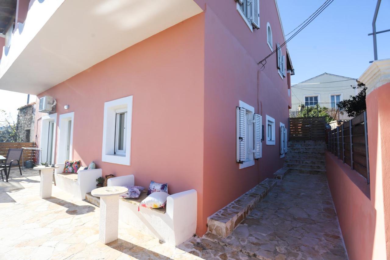 Agnítsini Olive Grove Deluxe Apartment מראה חיצוני תמונה