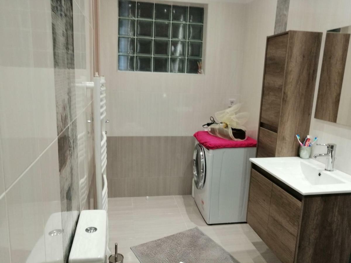 Agnítsini Olive Grove Deluxe Apartment מראה חיצוני תמונה
